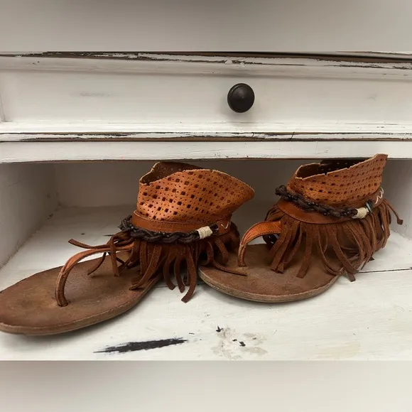 Free People Wonderland Leather Fringe Festival Boho Sandals Sz 38