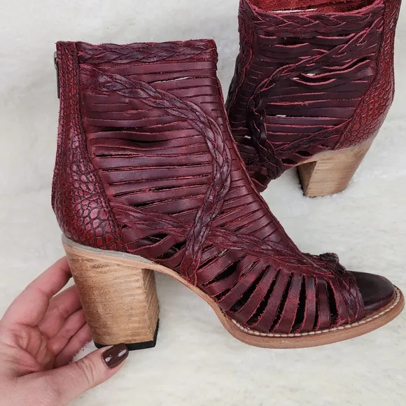 FREEBIRD By STEVEN Bela Leather Heel Sandals in Red 8
