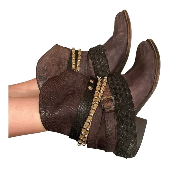 Freebird by Steven Mezcal ankle boots. Boho Free Spirit leather boots.