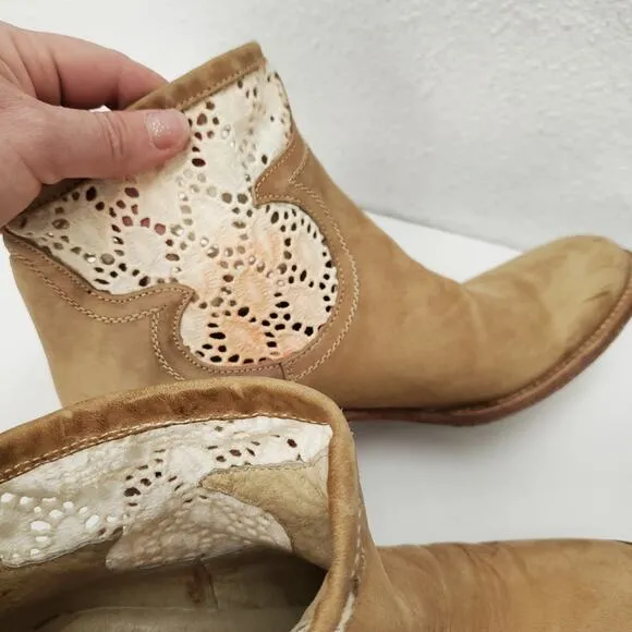 FREEBIRD Leather Eyelet Cayote Crochet Ankle Booties Boots