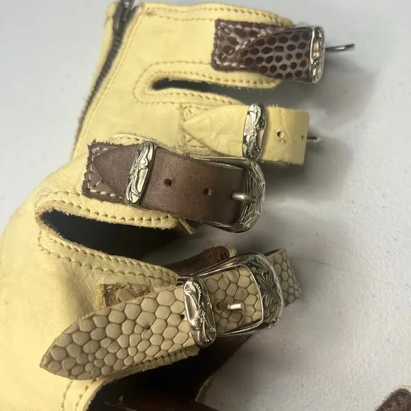 Freebird Pilar Sandals Size 8 Cream Tan Brown Buckles Gladiator Boho Sandals