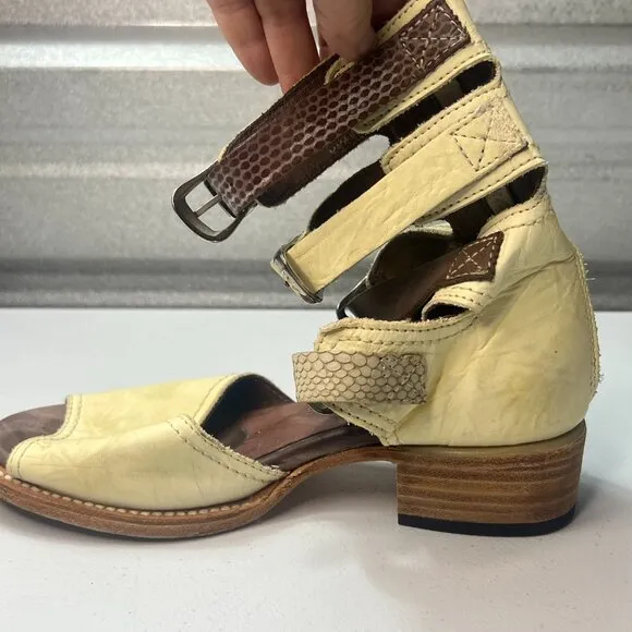 Freebird Pilar Sandals Size 8 Cream Tan Brown Buckles Gladiator Boho Sandals