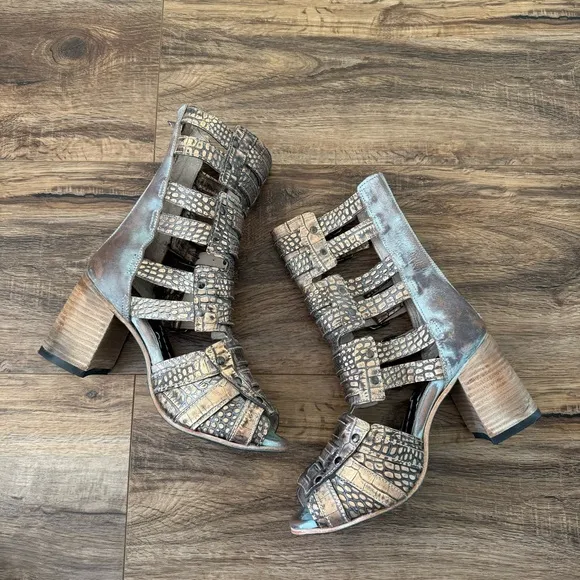 FREEBIRD Zane Handmade Gladiator Sandal Boots Blush Croco Multi Leather 10 NWT