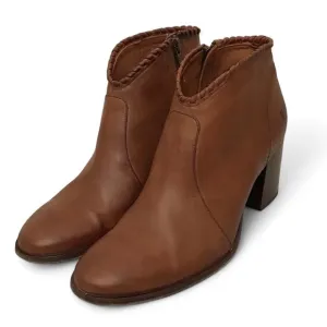 Frye 9 Nora Whipstitch Women’s Zip Ankle Boots Booties Cognac Brown Leather
