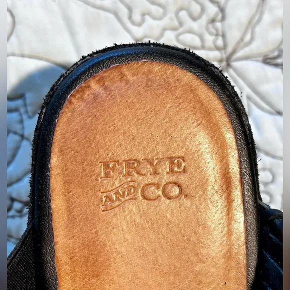 FRYE &amp; CO Odessa Braid Platform Mules/Clogs Black Suede With Wooden Heel Sz 9