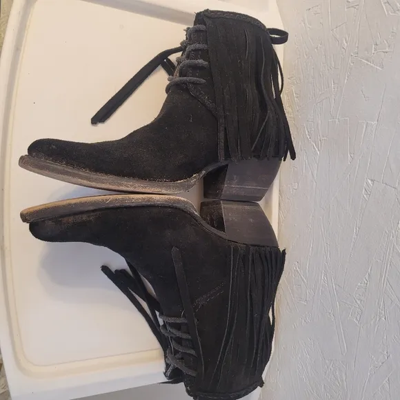 FRYE Black Suede Leather Fringe Bootie Womens Boots Sz 7.5 Festival Boho Western
