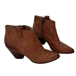 Frye Brown Genuine Leather Western Ankle Heels Boots Cottagecore boho Cowgirl 8