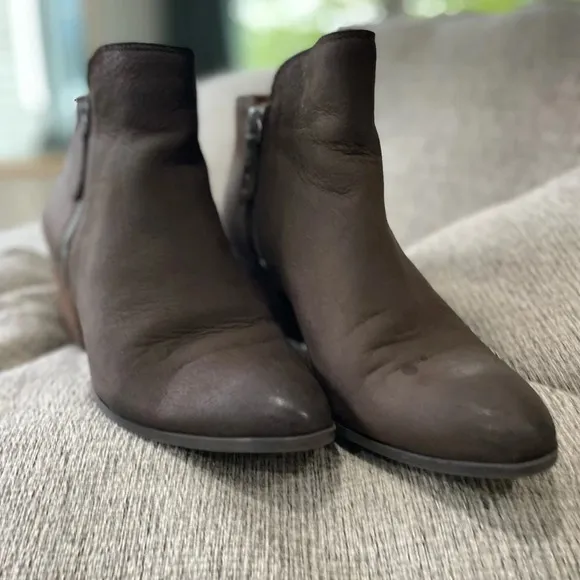 Frye Brown Leather Judith Moto Double Zip Heeled Ankle Bootie - Size 8.5