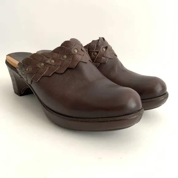 Frye Clogs Women Size 10M Brown Leather Slip-on Chunky Braid Studs Logo Shoes