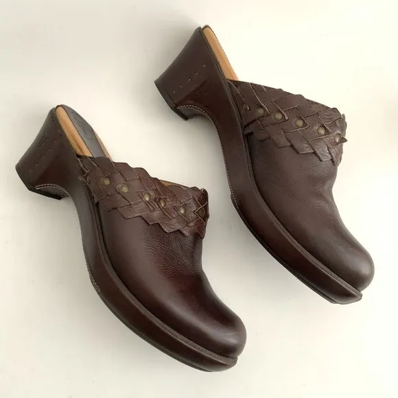 Frye Clogs Women Size 10M Brown Leather Slip-on Chunky Braid Studs Logo Shoes