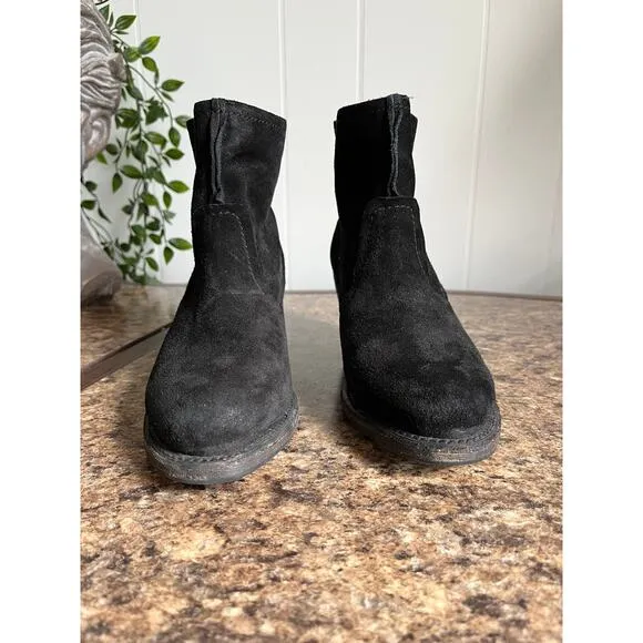 Frye Leslie Artisan Black Suede Leather Ankle Boots Booties 6.5 B Back Zipper