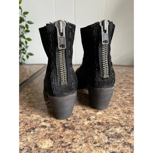 Frye Leslie Artisan Black Suede Leather Ankle Boots Booties 6.5 B Back Zipper