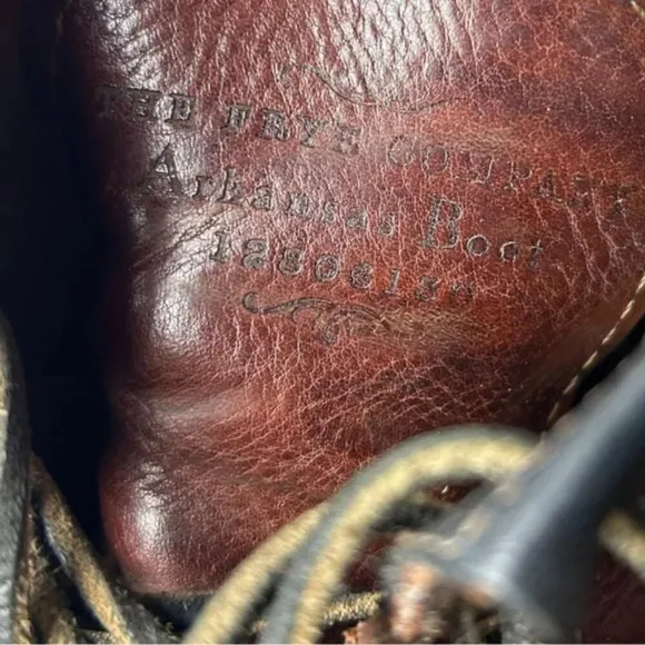 Frye Vintage Brown Leather 6 Hole Lace Up Boots 7