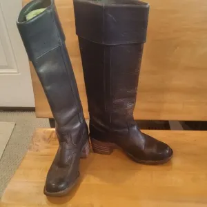Frye Vintage distressed riding boots size 6B