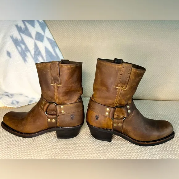 Frye Women’s Harness 8R