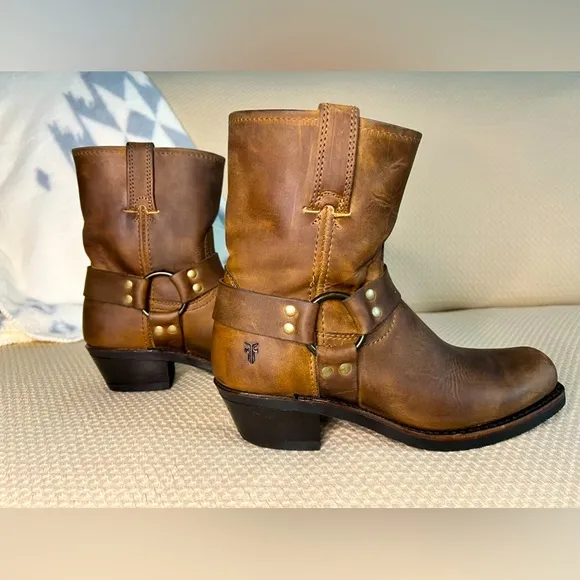 Frye Women’s Harness 8R