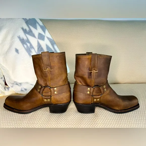 Frye Women’s Harness 8R