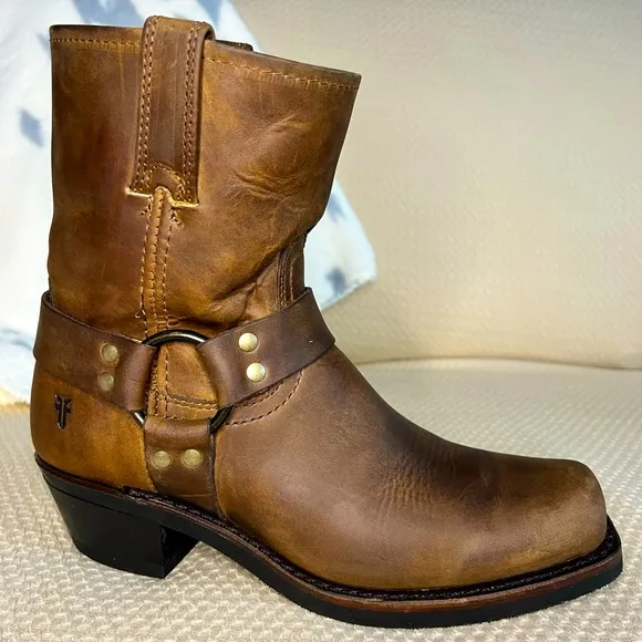 Frye Women’s Harness 8R