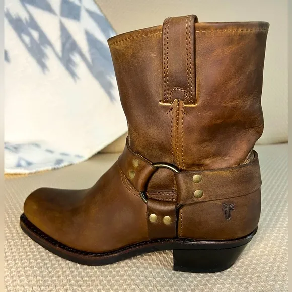 Frye Women’s Harness 8R