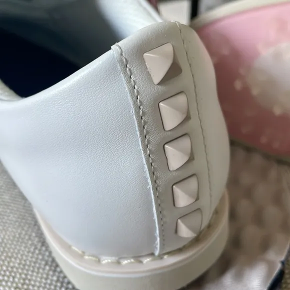 G/FORE White Leather Shoes with Stud Accents
