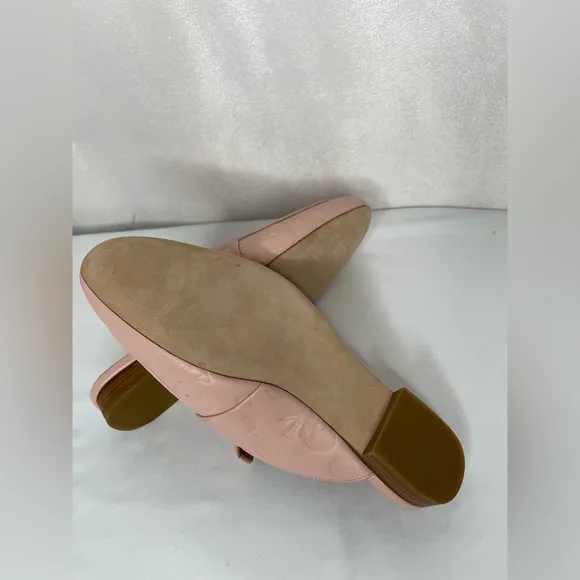 G/FORE Womens Debossed Mule Street Shoes - Blush size 7
