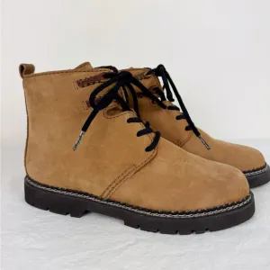 G.H. Bass Vintage 90's Lace-Up Ankle Boots