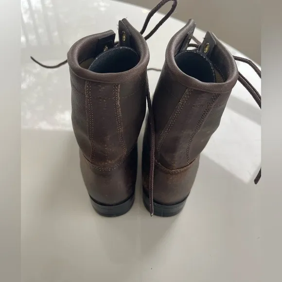Gorgeous Vintage Made in USA Leather Lace Up Boots - 2.5
