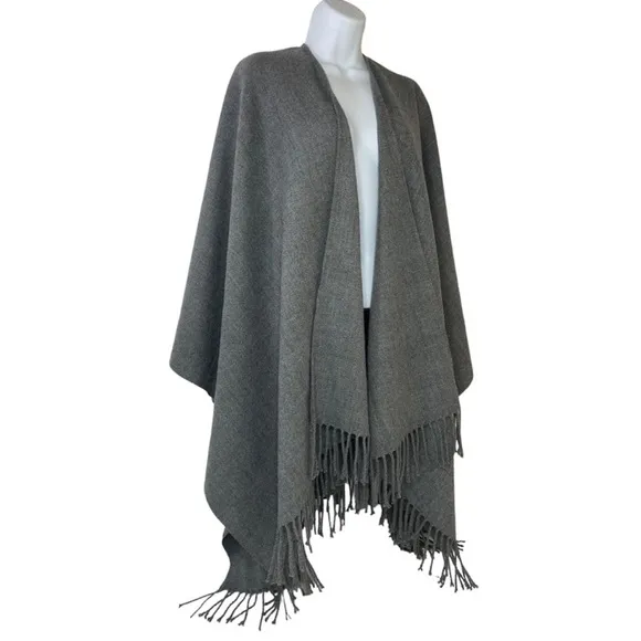 Gray Wrap Shoulder Shrug Kimono Sweater With Fringe