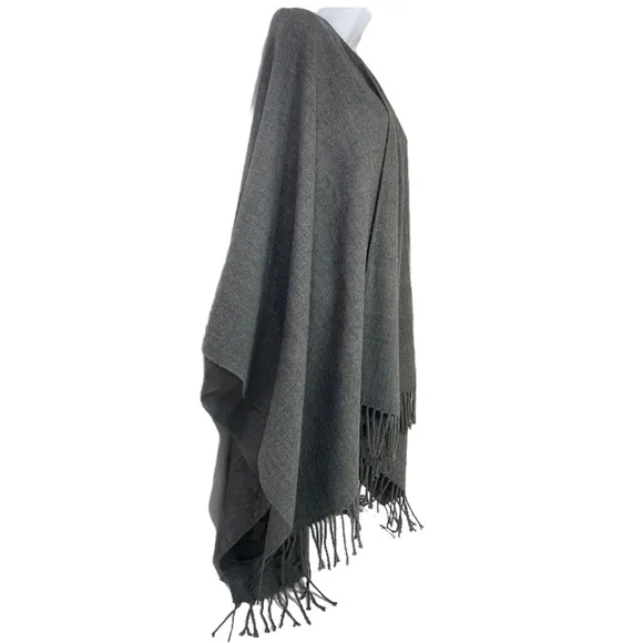 Gray Wrap Shoulder Shrug Kimono Sweater With Fringe