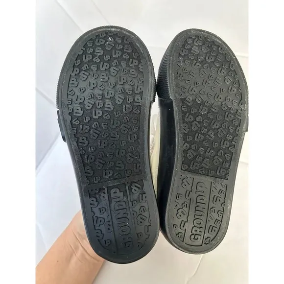 Ground Up Mickey Mouse kids sneakers size 11