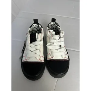 Ground Up Mickey Mouse kids sneakers size 11
