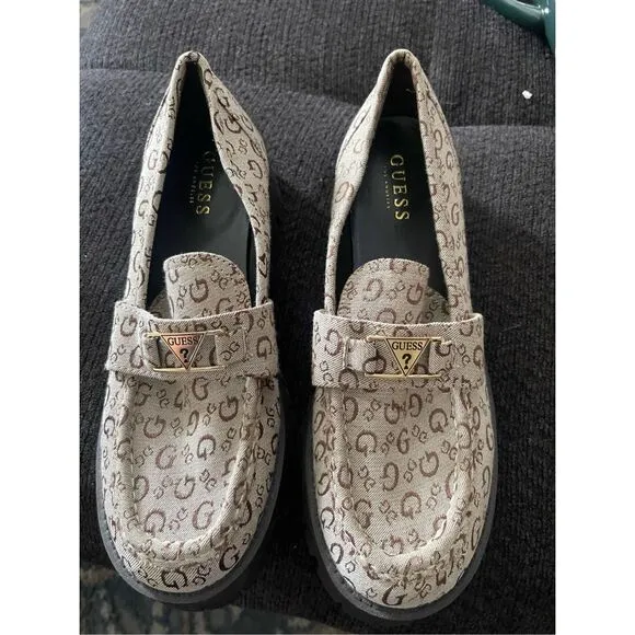 Guess Womens Cream Brown Black Logo Chunky Platform Loafers Shoes Size 9.5