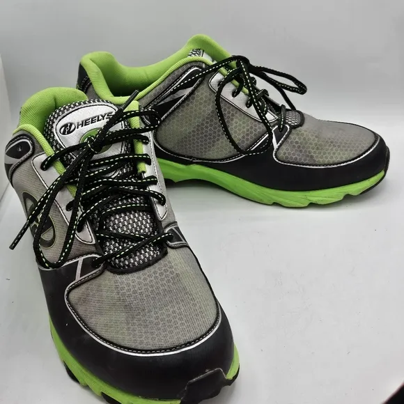 Heelys skater shoes size 11