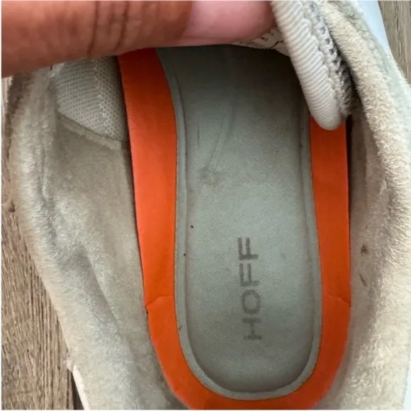 HOFF  Women’s Light Blue and Orange Low Top Sneakers 10