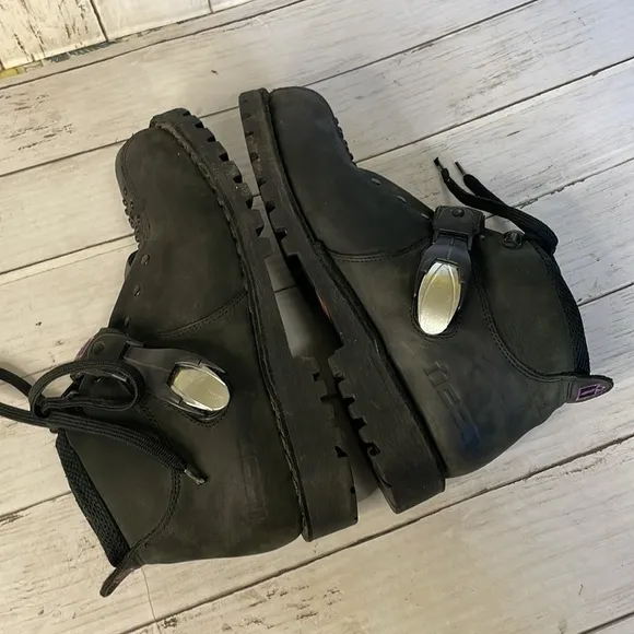 Icon Vintage Biker Boots W/Pink Lettering
