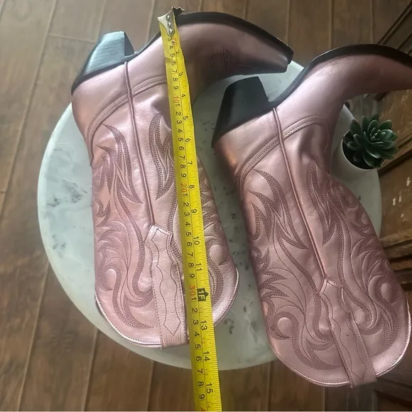 Idyllwind pink metallic cowboy boots 7.5