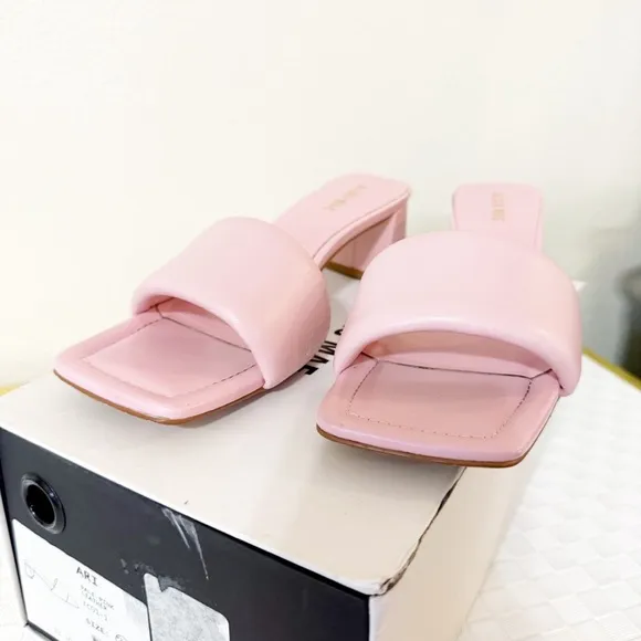 IN BOX Alias Mae Ari Pale Pink Leather Revolve Puff Slip On Chunky Heels Size 39