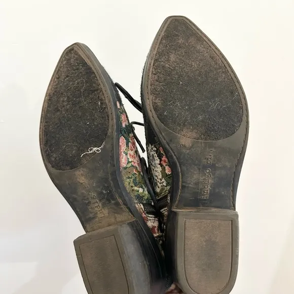 Indigo Rd. Yarine Floral Embroidered Heeled Ankle Boots Booties Stacked Size 9