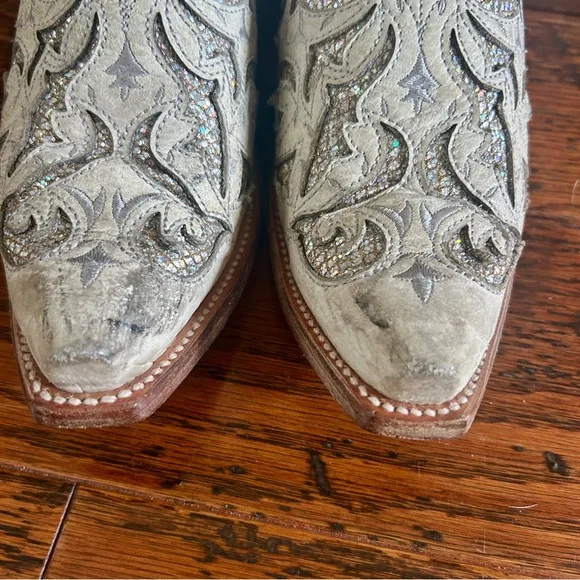 J.B. Dillon Reserve Crystal Embellished Bridal Boots in Bone Size US 7