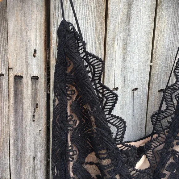 Jen’s Pirate Booty Cathedral Lace Wrap Maxi Dress Black S