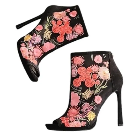 JESSICA SIMPSON Pascal Peeptoe Boots 8 Booties Boho Embroidered Stiletto Heels