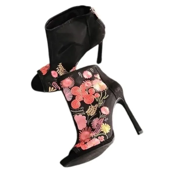 JESSICA SIMPSON Pascal Peeptoe Boots 8 Booties Boho Embroidered Stiletto Heels