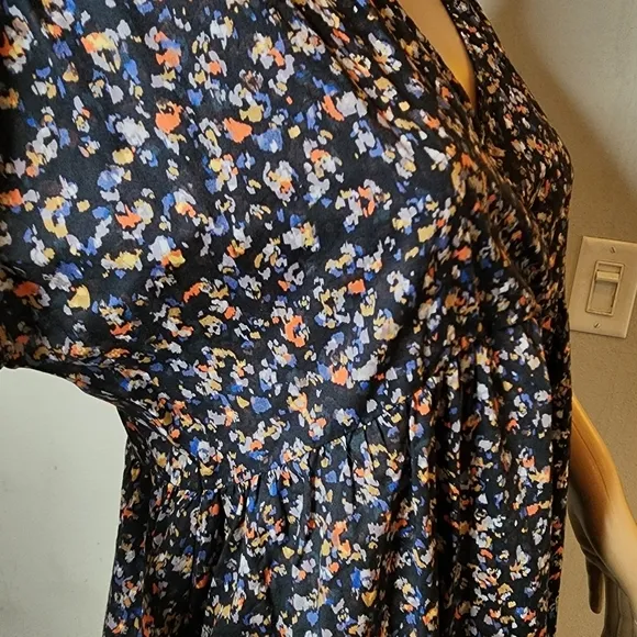 Johnny Was Calme Cotton V Neck baby doll dress with pockets. Women's Size XS