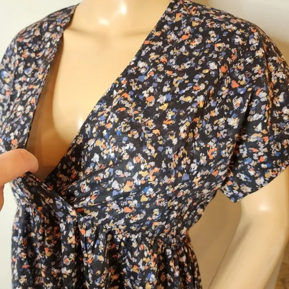 Johnny Was Calme Cotton V Neck baby doll dress with pockets. Women's Size XS