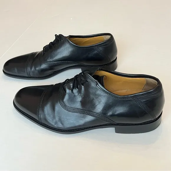 Johnston &amp; Murphy Men’s Black Leather Cap Toe Lace-Up Dress Shoe 11