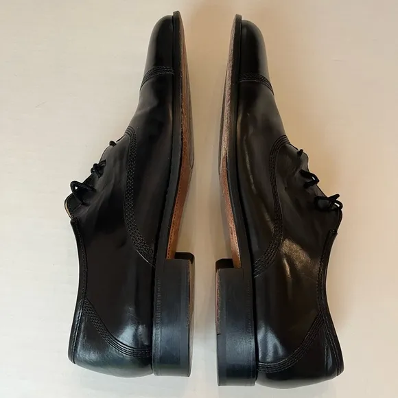 Johnston &amp; Murphy Men’s Black Leather Cap Toe Lace-Up Dress Shoe 11