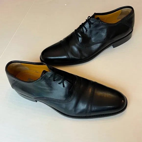 Johnston &amp; Murphy Men’s Black Leather Cap Toe Lace-Up Dress Shoe 11