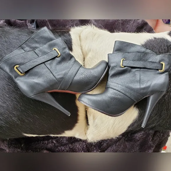 Joie Black Ankle High Heel Leather Boots with Buckle Detail Sz 7