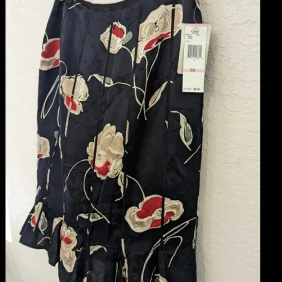 Jones New York Vintage 100% Silk Ribbed Pleated Floral Skirt Sz 10 NWT Deadstock