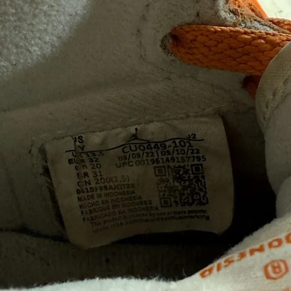 Jordan 1 Retro High OG Starfish Youth 1Y Shoes Orange White Athletic Sneakers